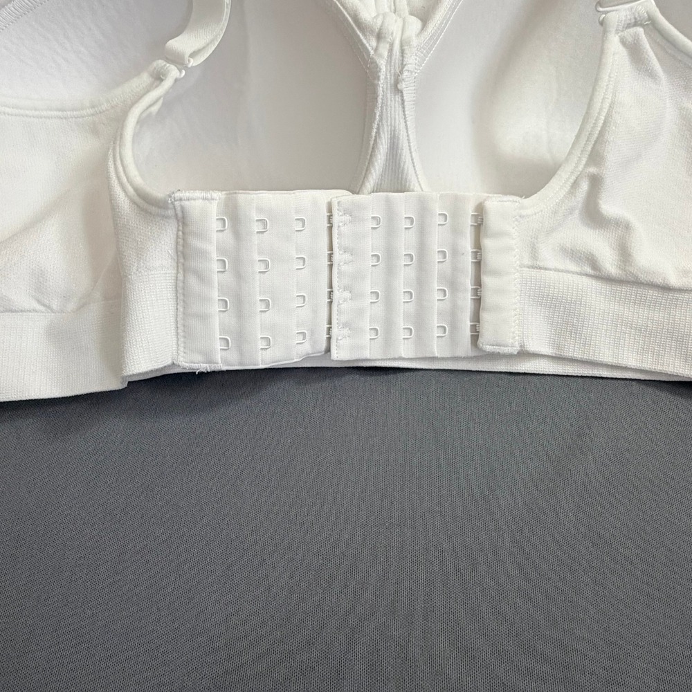 Shapermint Women Scoop Neck Bra 2XL White Wireless Seamless Athleisure Everyday - Picture 6 of 7